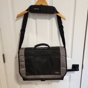 Targus laptop bag. Never used